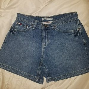 Vintage 90's Tommy Hilfiger boyfriend shorts